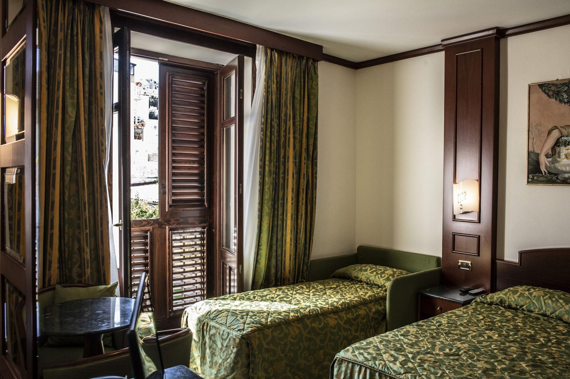Hotel Garibaldi Milazzo Exterior photo