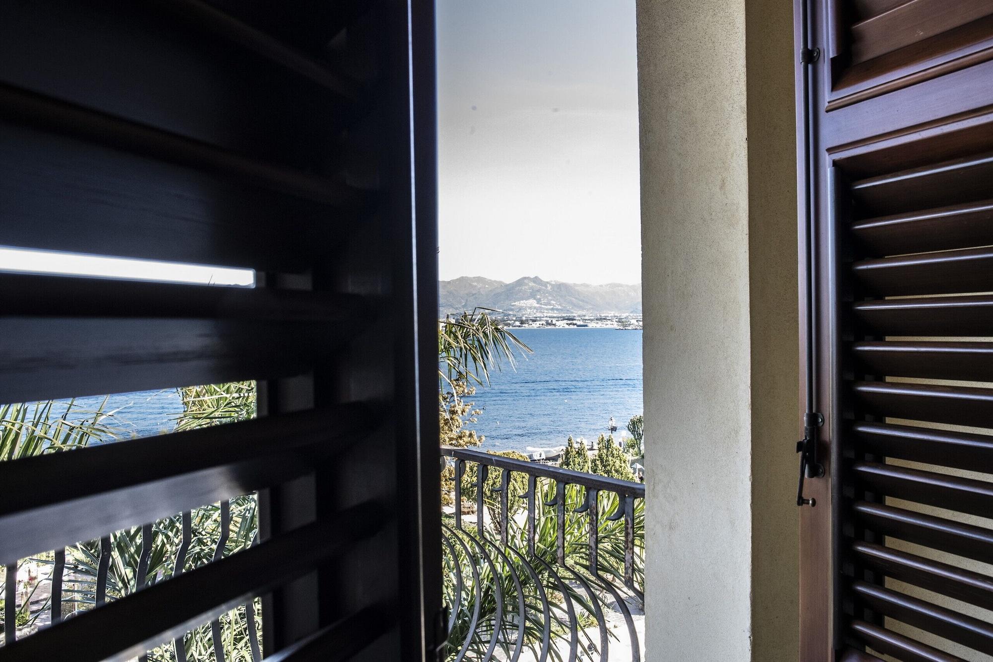 Hotel Garibaldi Milazzo Exterior photo