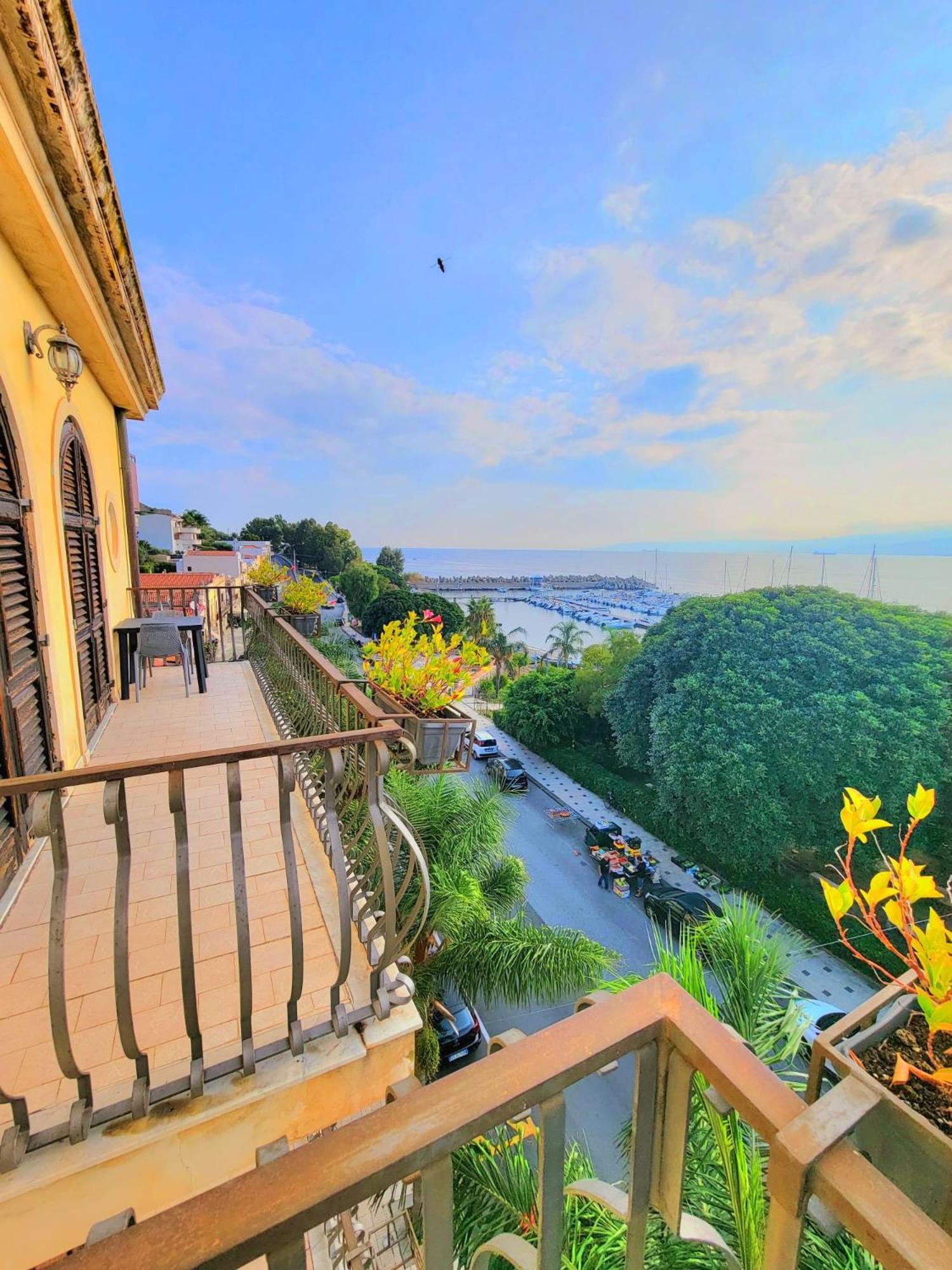 Hotel Garibaldi Milazzo Exterior photo